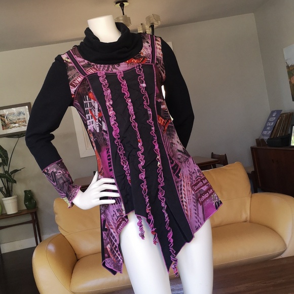 Chagall asymmetric hem tunic - Picture 1 of 10